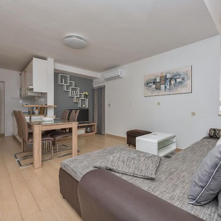 Apartmani Mona ماكارسكا المظهر الخارجي الصورة