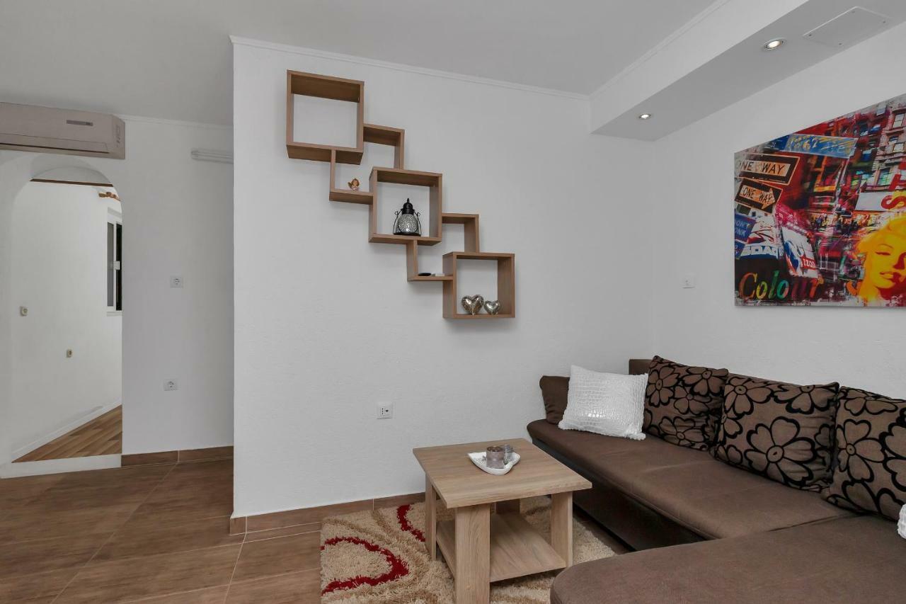 Apartmani Mona ماكارسكا المظهر الخارجي الصورة