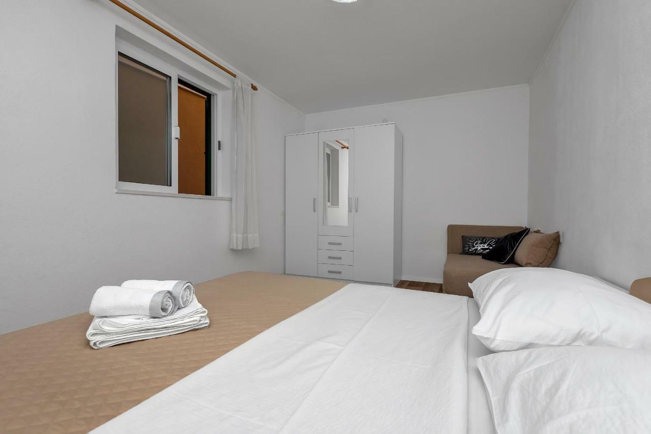 Apartmani Mona ماكارسكا المظهر الخارجي الصورة
