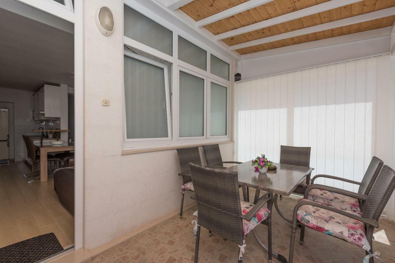 Apartmani Mona ماكارسكا المظهر الخارجي الصورة