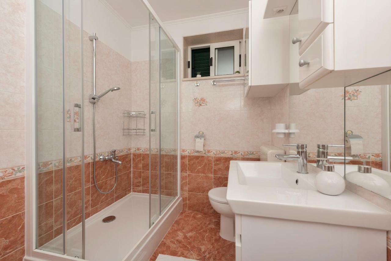 Apartmani Mona ماكارسكا المظهر الخارجي الصورة