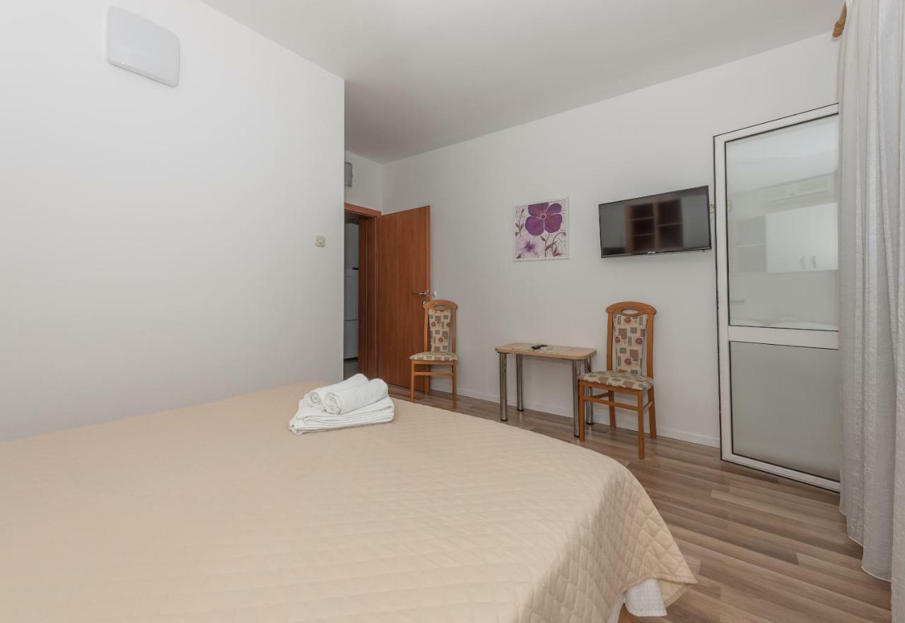 Apartmani Mona ماكارسكا المظهر الخارجي الصورة