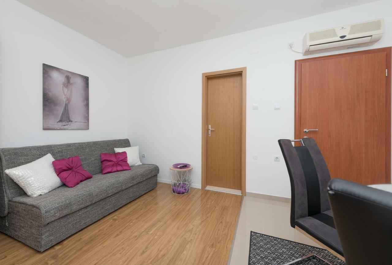 Apartmani Mona ماكارسكا المظهر الخارجي الصورة