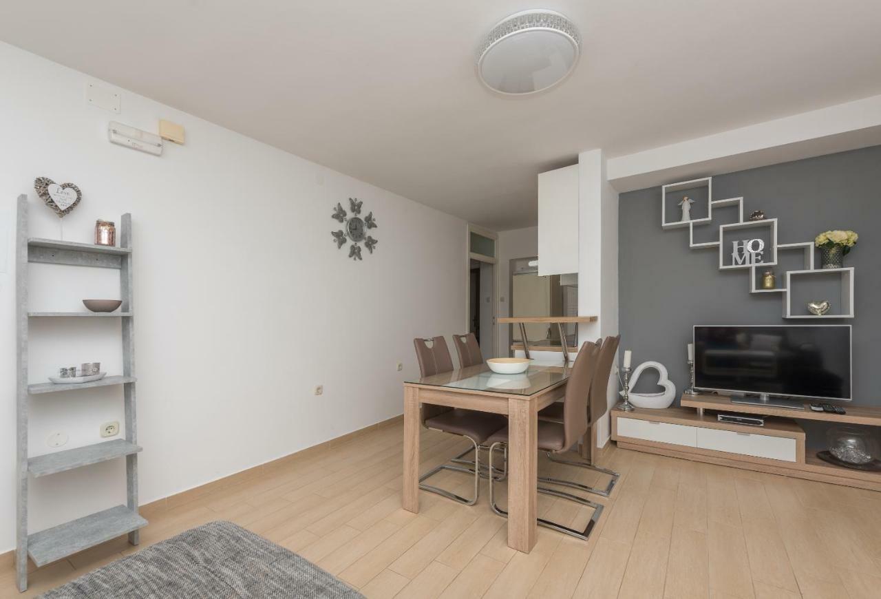 Apartmani Mona ماكارسكا المظهر الخارجي الصورة