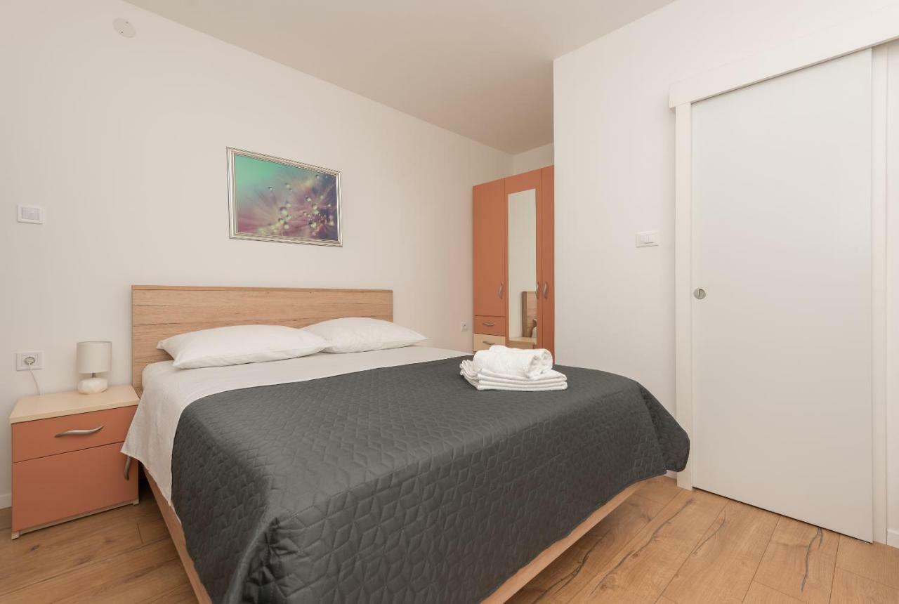Apartmani Mona ماكارسكا المظهر الخارجي الصورة