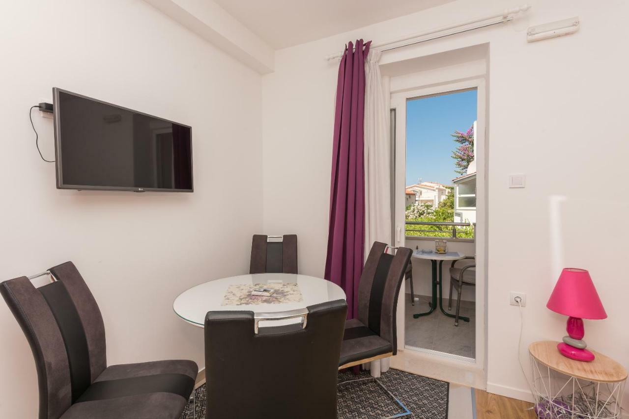Apartmani Mona ماكارسكا المظهر الخارجي الصورة